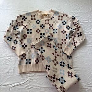 VRG GRL Beige Patterned Sweater set with pants